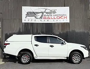 Used 2017 Mitsubishi L200 Warrior White - Interior and Exterior details 4