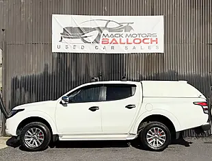 Used 2017 Mitsubishi L200 Warrior White - Interior and Exterior details 8