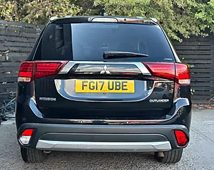 Used 2017 Mitsubishi Outlander 3 4WD Euro 6 5dr Black - Interior and Exterior details 3