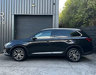 Used 2017 Mitsubishi Outlander 3 4WD Euro 6 5dr Black - Interior and Exterior details 5