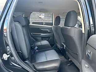 Used 2017 Mitsubishi Outlander 3 4WD Euro 6 5dr Black - Interior and Exterior details 8