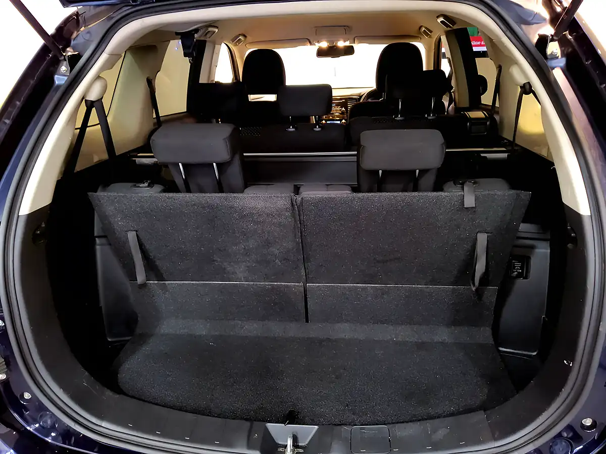 Used 2017 Mitsubishi Outlander 3 Blue - Interior and Exterior details 11