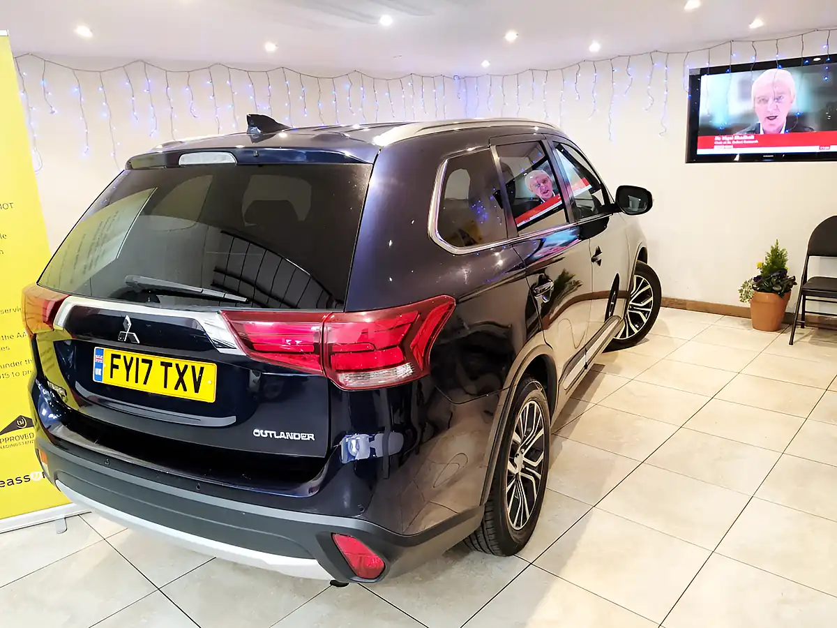 Used 2017 Mitsubishi Outlander 3 Blue - Interior and Exterior details 13
