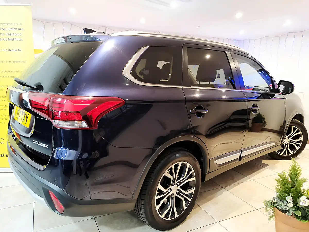 Used 2017 Mitsubishi Outlander 3 Blue - Interior and Exterior details 14