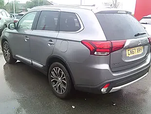 Used 2017 Mitsubishi Outlander 3 Grey - Interior and Exterior details 2