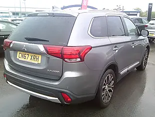 Used 2017 Mitsubishi Outlander 3 Grey - Interior and Exterior details 4