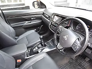 Used 2017 Mitsubishi Outlander 4 4WD Euro 6 5dr Black - Interior and Exterior details 10