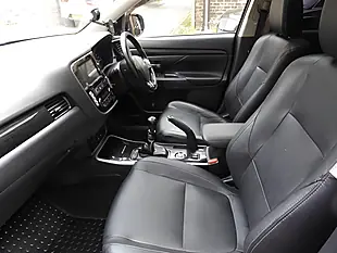 Used 2017 Mitsubishi Outlander 4 4WD Euro 6 5dr Black - Interior and Exterior details 11