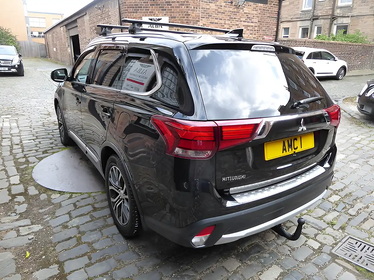 Used 2017 Mitsubishi Outlander 4 4WD Euro 6 5dr Black - Interior and Exterior details 4