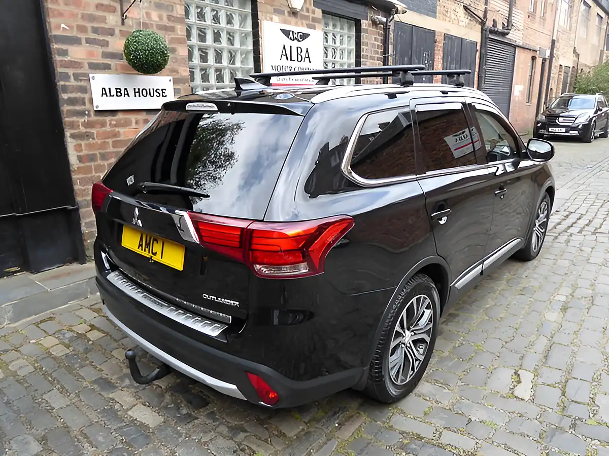Used 2017 Mitsubishi Outlander 4 4WD Euro 6 5dr Black - Interior and Exterior details 6