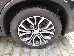 Used 2017 Mitsubishi Outlander 4 4WD Euro 6 5dr Black - Interior and Exterior details 9