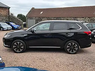 Used 2017 Mitsubishi Outlander Top Spec Pearlescent Black - Interior and Exterior details 14