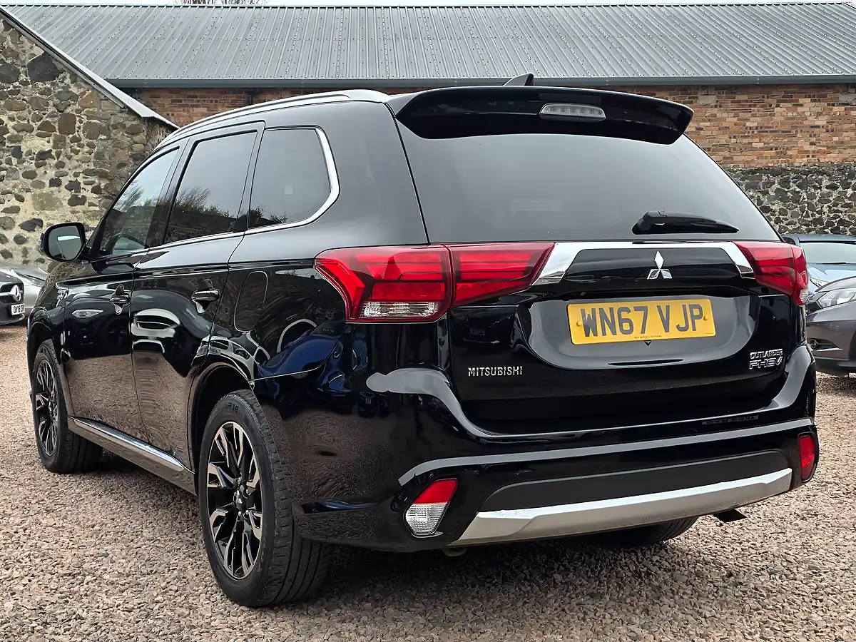 Used 2017 Mitsubishi Outlander Top Spec Pearlescent Black - Interior and Exterior details 15