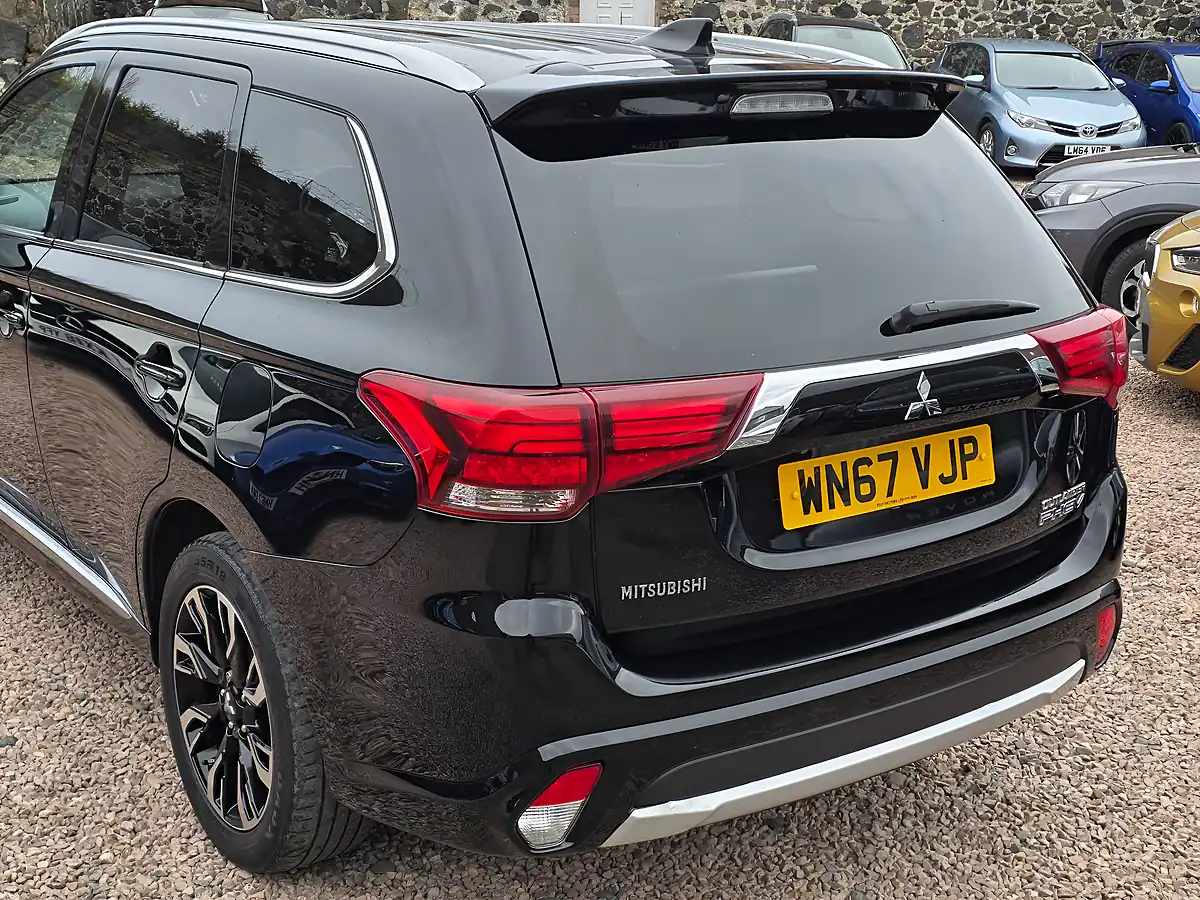 Used 2017 Mitsubishi Outlander Top Spec Pearlescent Black - Interior and Exterior details 16