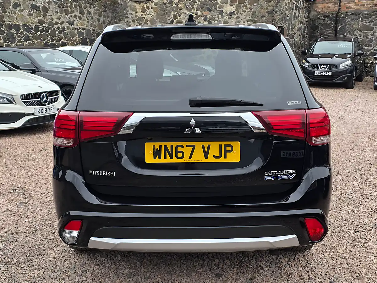 Used 2017 Mitsubishi Outlander Top Spec Pearlescent Black - Interior and Exterior details 17