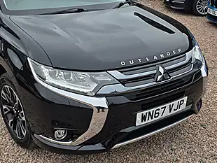 Used 2017 Mitsubishi Outlander Top Spec Pearlescent Black - Interior and Exterior details 2