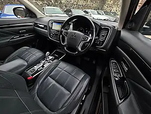 Used 2017 Mitsubishi Outlander Top Spec Pearlescent Black - Interior and Exterior details 8