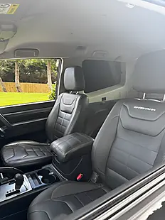 Used 2017 Mitsubishi Shogun Barbarian Black - Interior and Exterior details 11