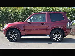 Used 2017 Mitsubishi Shogun Barbarian Red - Interior and Exterior details 12