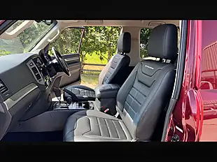 Used 2017 Mitsubishi Shogun Barbarian Red - Interior and Exterior details 16