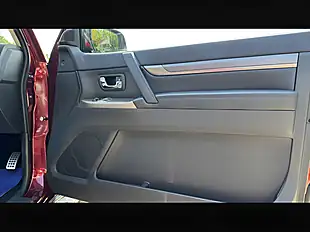 Used 2017 Mitsubishi Shogun Barbarian Red - Interior and Exterior details 19