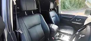 Used 2017 Mitsubishi Shogun SG3 Grey - Interior and Exterior details 11