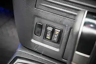 Used 2017 Mitsubishi Shogun SG5 Fairway Green - Interior and Exterior details 17