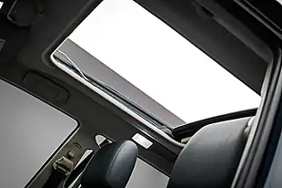 Used 2017 Mitsubishi Shogun SG5 Fairway Green - Interior and Exterior details 4