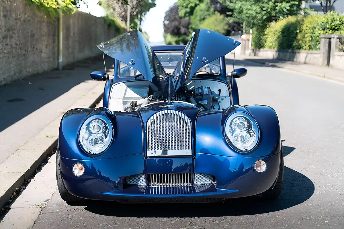Used 2017 Morgan Aero Coupe Blue - Interior and Exterior details 15