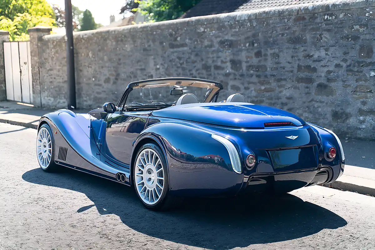 Used 2017 Morgan Aero Series 5 Blue - Interior and Exterior details 14