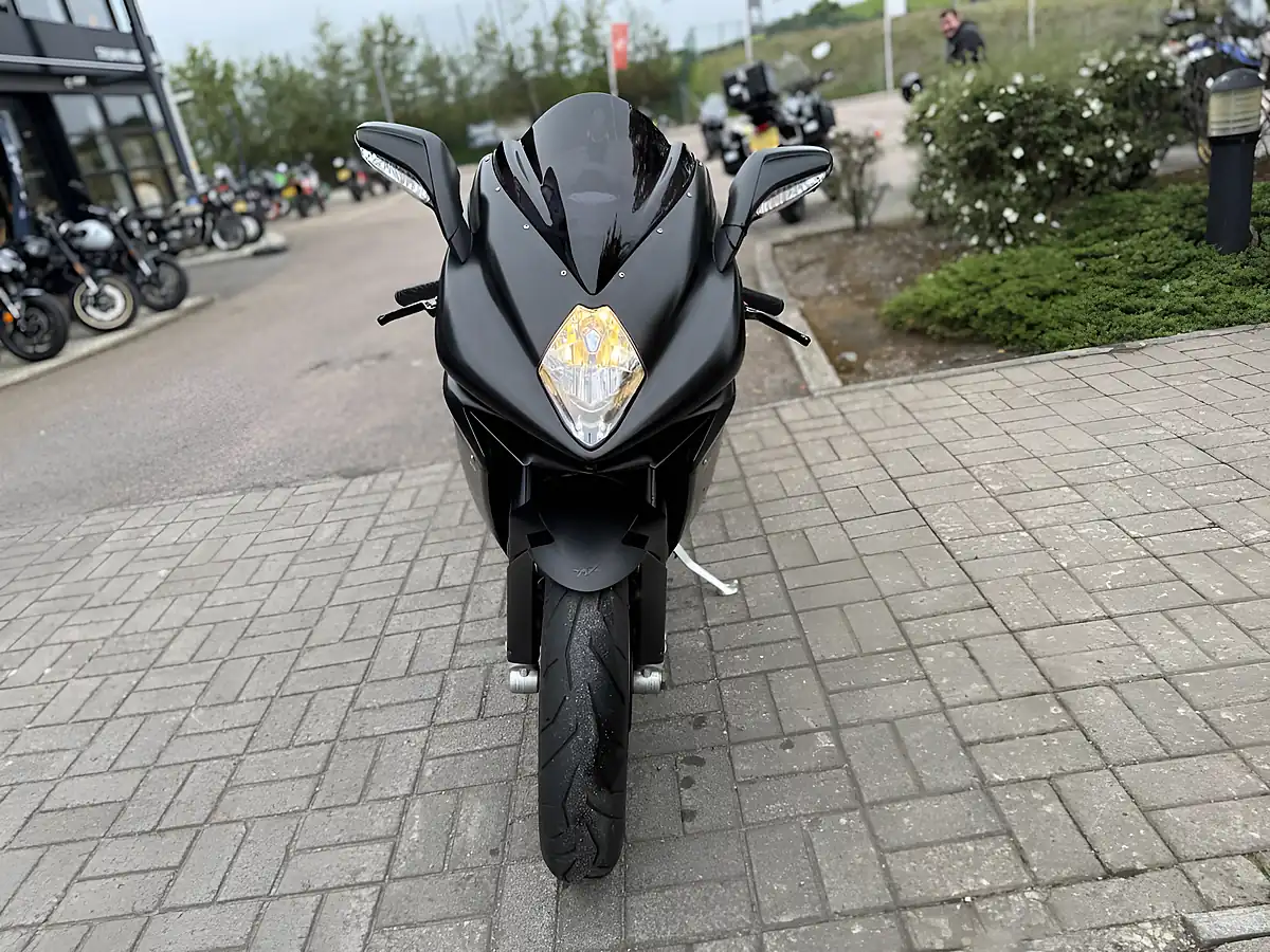 Used 2017 Mv Agusta F3 800 Red/Grey - Interior and Exterior details 4