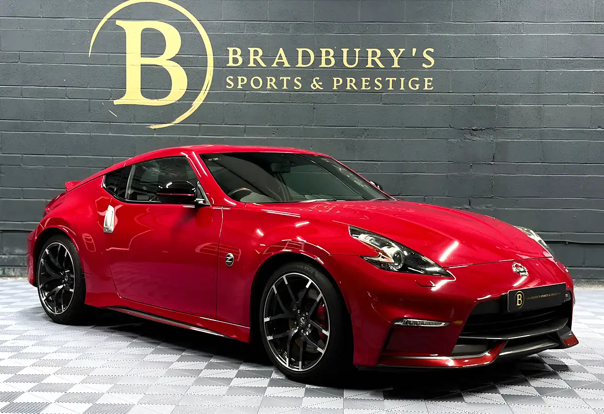 Used 2017 Nissan 370 Z Nismo Red - Interior and Exterior details 12