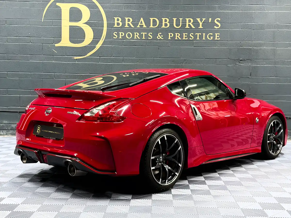 Used 2017 Nissan 370 Z Nismo Red - Interior and Exterior details 13