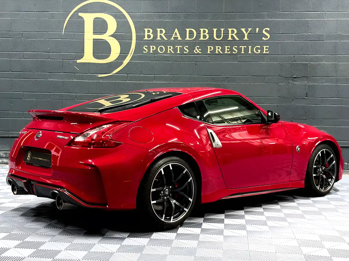 Used 2017 Nissan 370 Z Nismo Red - Interior and Exterior details 14