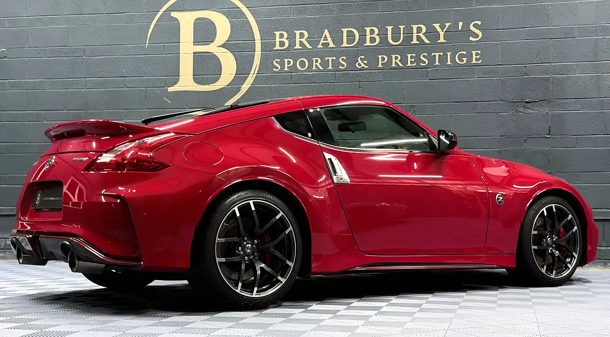 Used 2017 Nissan 370 Z Nismo Red - Interior and Exterior details 15