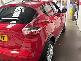 Used 2017 Nissan Juke Acenta Red - Interior and Exterior details 10