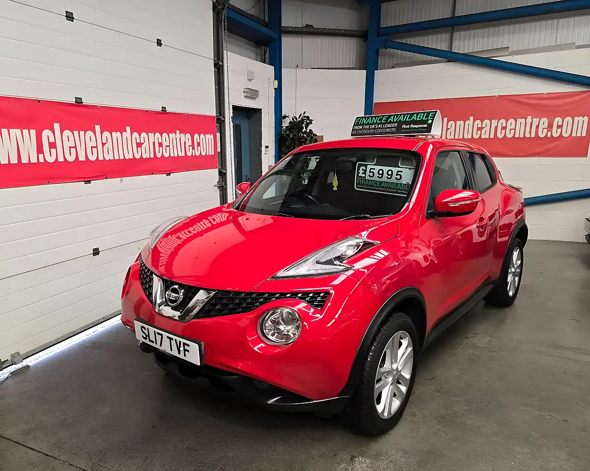 Used 2017 Nissan Juke Acenta Red - Interior and Exterior details 12