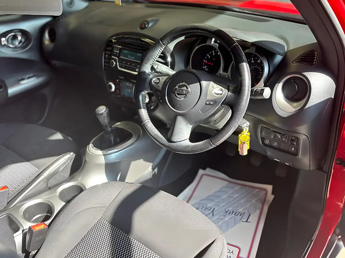 Used 2017 Nissan Juke Acenta Red - Interior and Exterior details 13