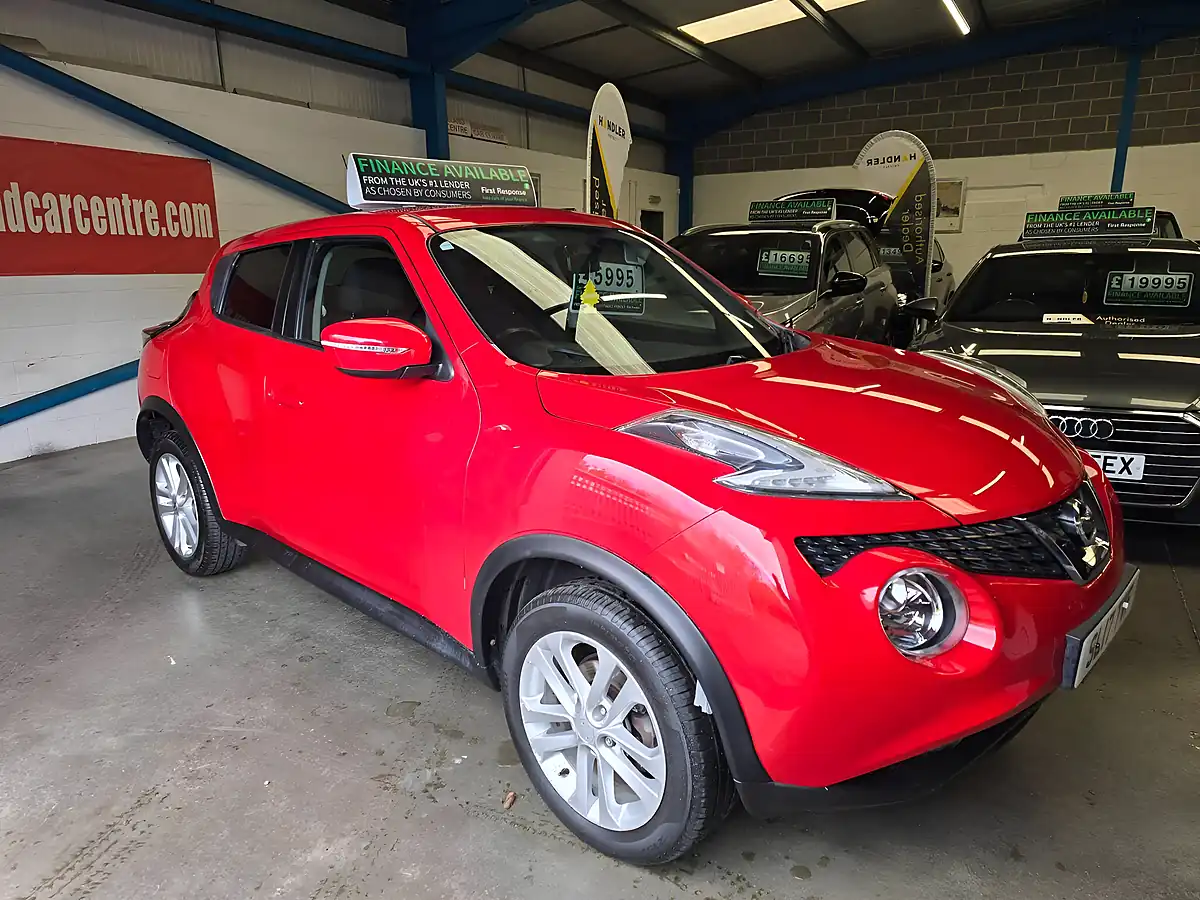 Used 2017 Nissan Juke Acenta Red - Interior and Exterior details 9