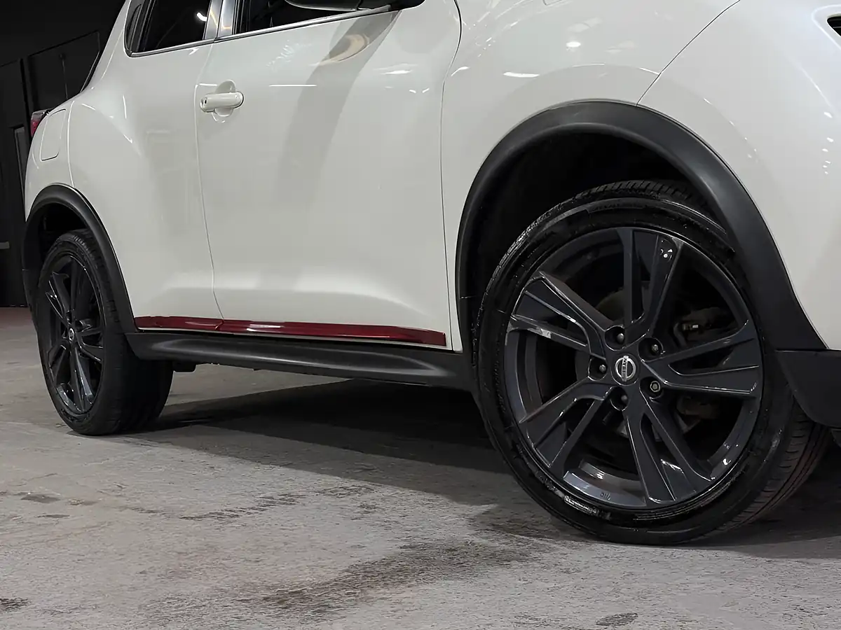 Used 2017 Nissan Juke Envy White - Interior and Exterior details 20