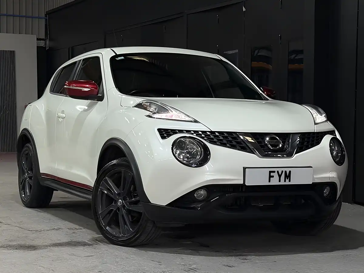 Used 2017 Nissan Juke Envy White - Interior and Exterior details 3