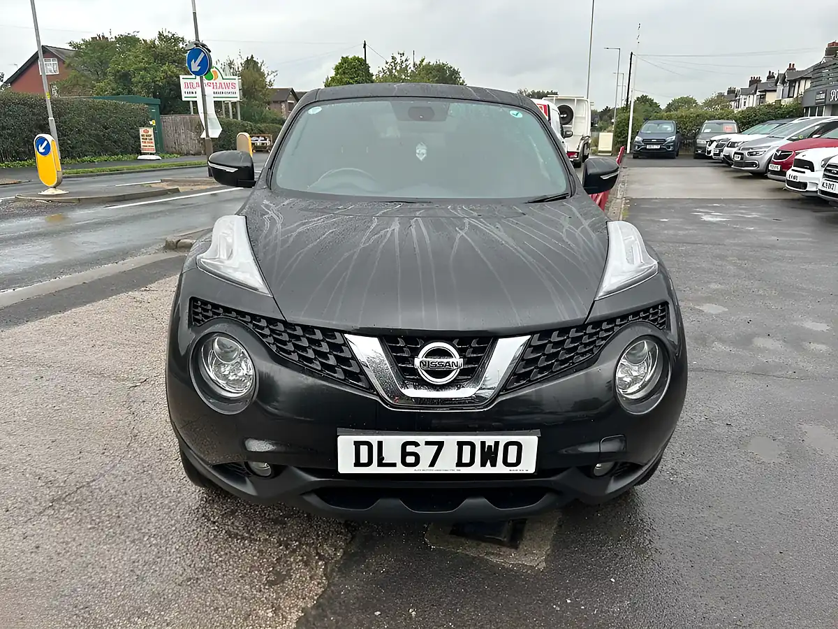 Used 2017 Nissan Juke N-Connecta Black - Interior and Exterior details 16