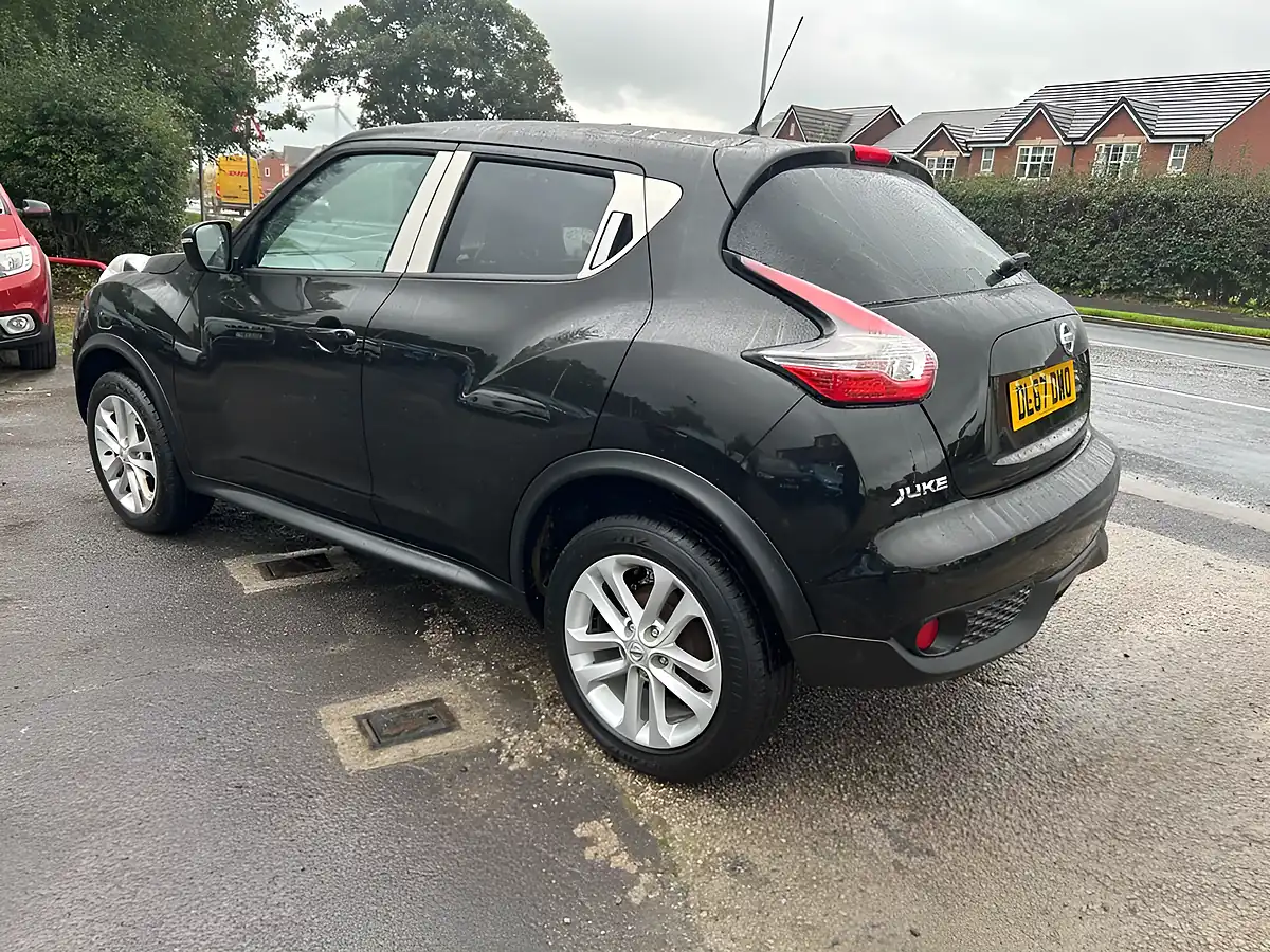Used 2017 Nissan Juke N-Connecta Black - Interior and Exterior details 2