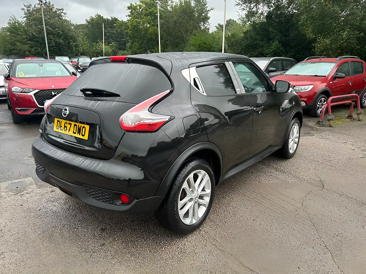Used 2017 Nissan Juke N-Connecta Black - Interior and Exterior details 3