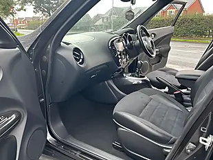 Used 2017 Nissan Juke N-Connecta Black - Interior and Exterior details 5