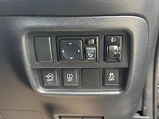 Used 2017 Nissan Juke N-Connecta Black - Interior and Exterior details 11