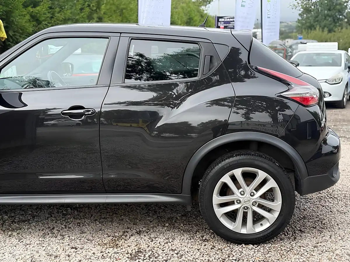 Used 2017 Nissan Juke N-Connecta Black - Interior and Exterior details 13