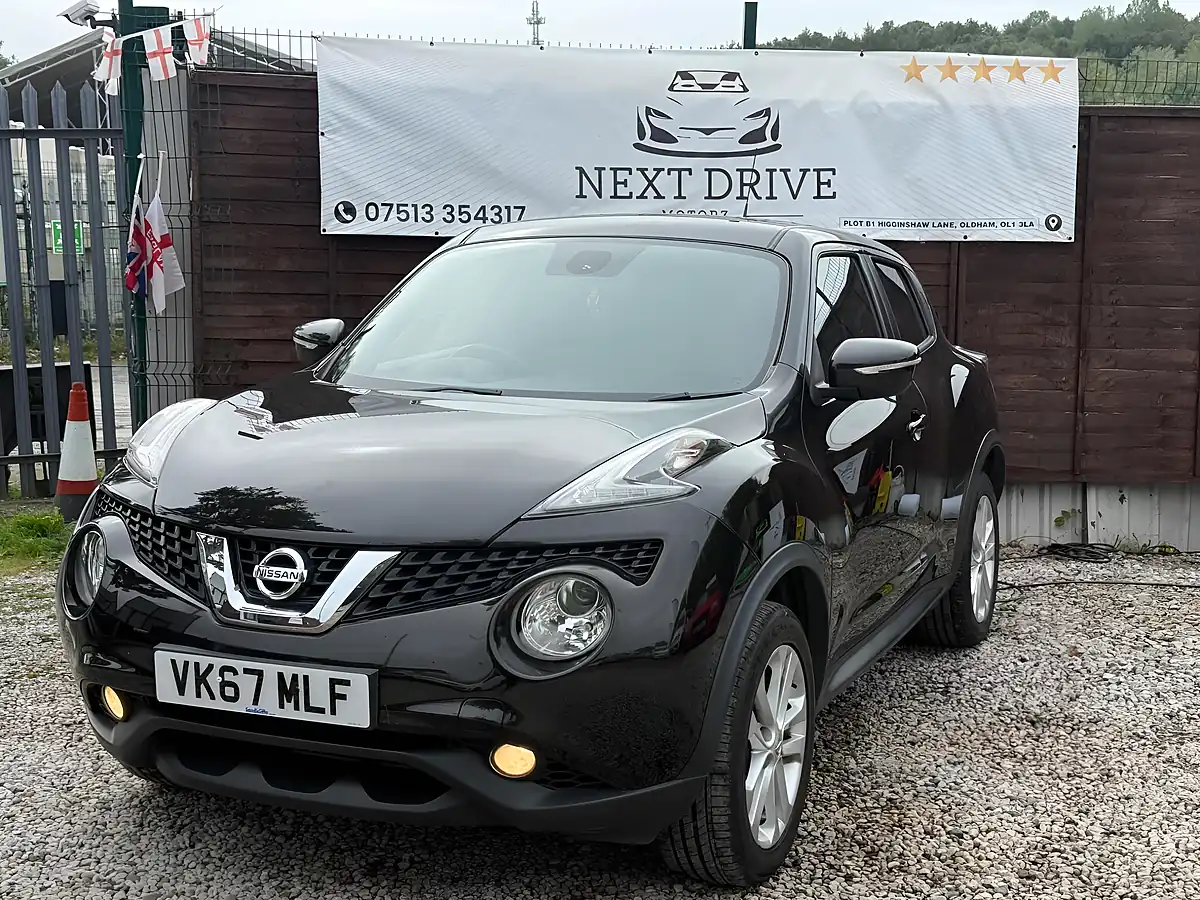 Used 2017 Nissan Juke N-Connecta Black - Interior and Exterior details 5