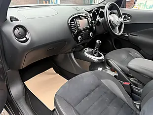 Used 2017 Nissan Juke N-Connecta Black - Interior and Exterior details 8