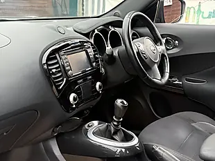 Used 2017 Nissan Juke N-Connecta Black - Interior and Exterior details 9